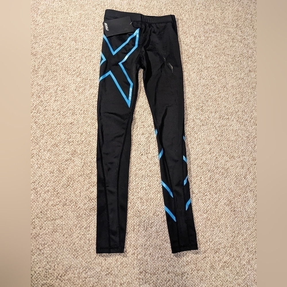 TAKE your workout to the next level with PWX compression tights, size M